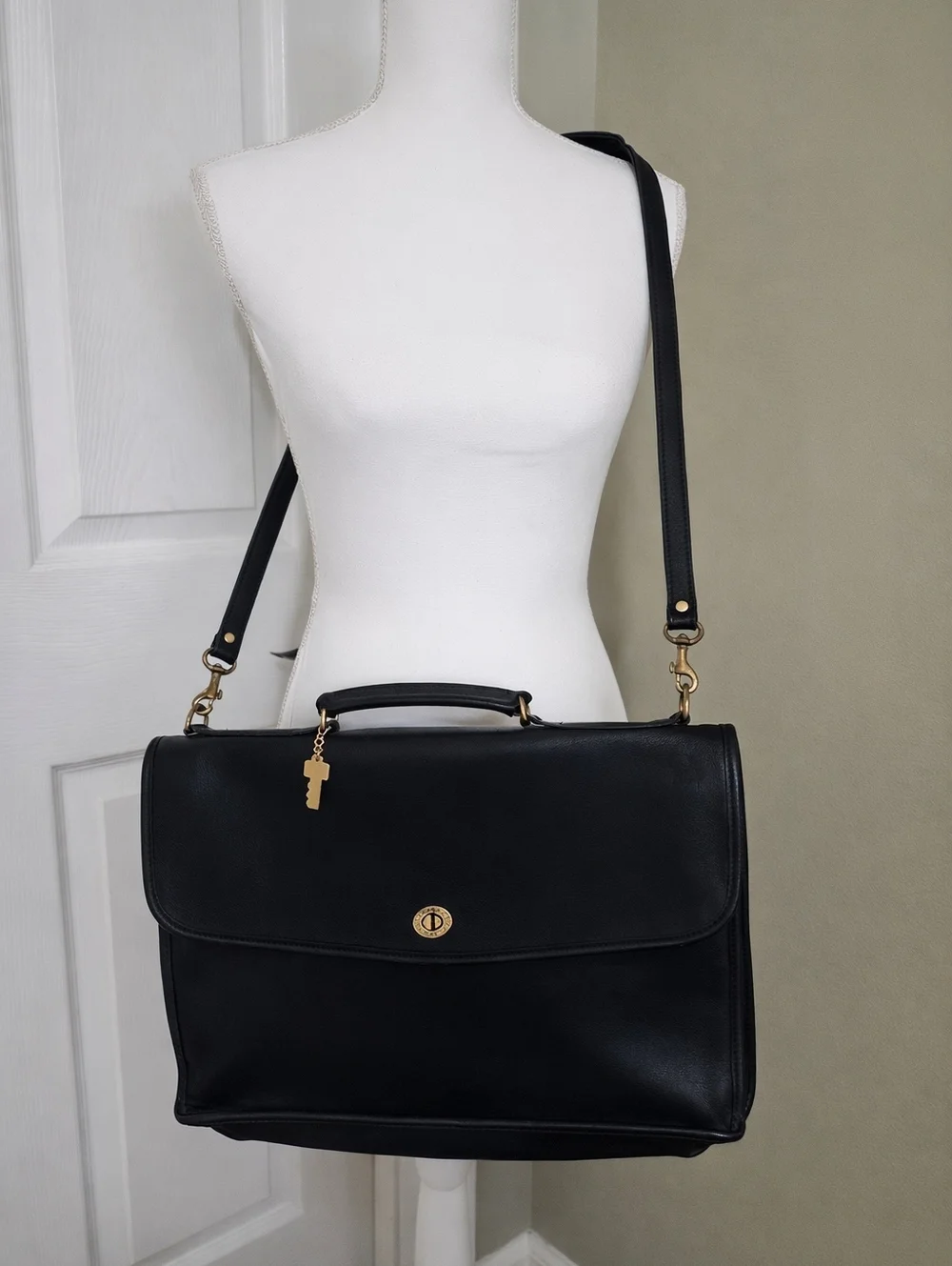 Vintage Jack Georges Black Leather Briefcase Messenger Bag Made in USA Turn Lock